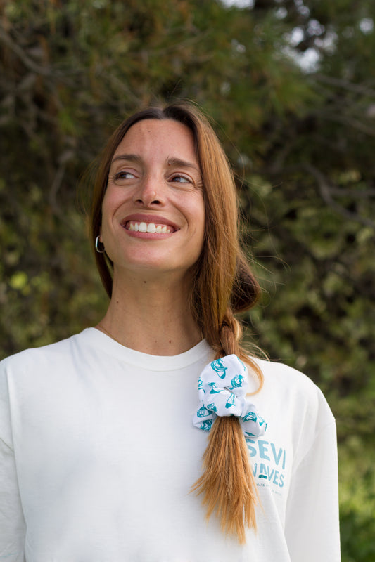 Salty Loop White Scrunchie