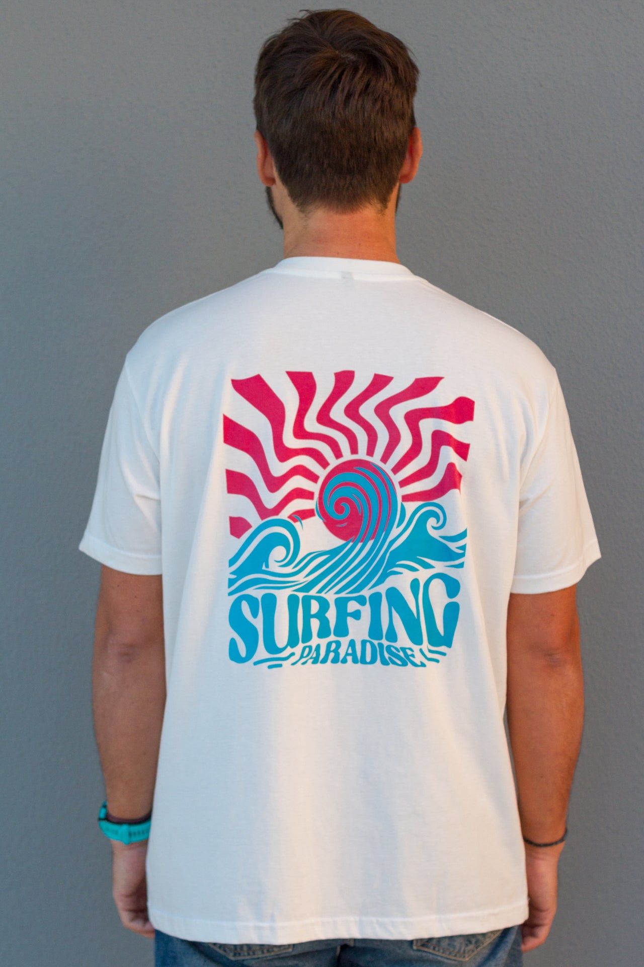 Surfing Paradise T-Shirt Men!