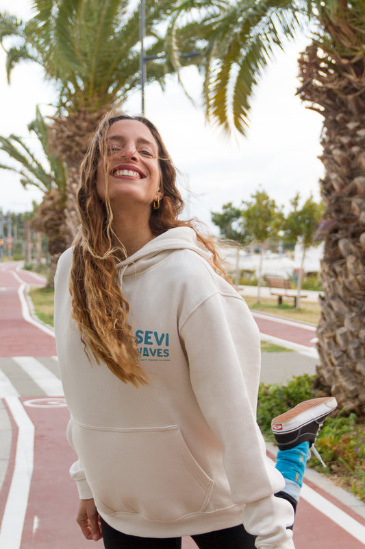 logo sevi waves on the hoodie